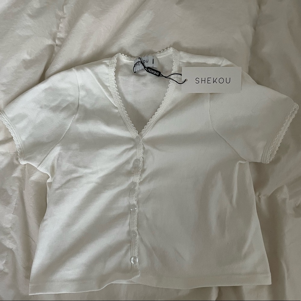 White button up t-shirt